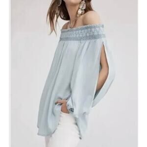 Holding Horses Blue Rosario Smocked Top Size S